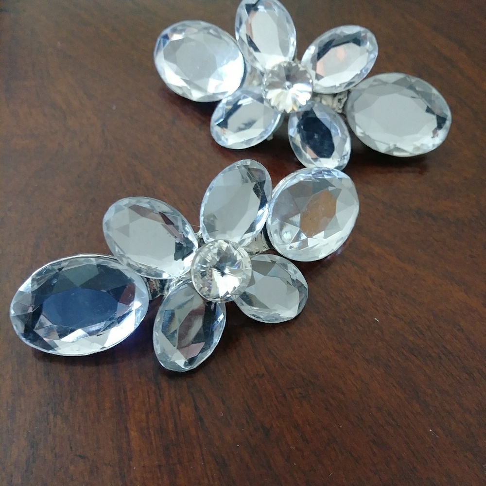 Hair clips/ Bridal clips
